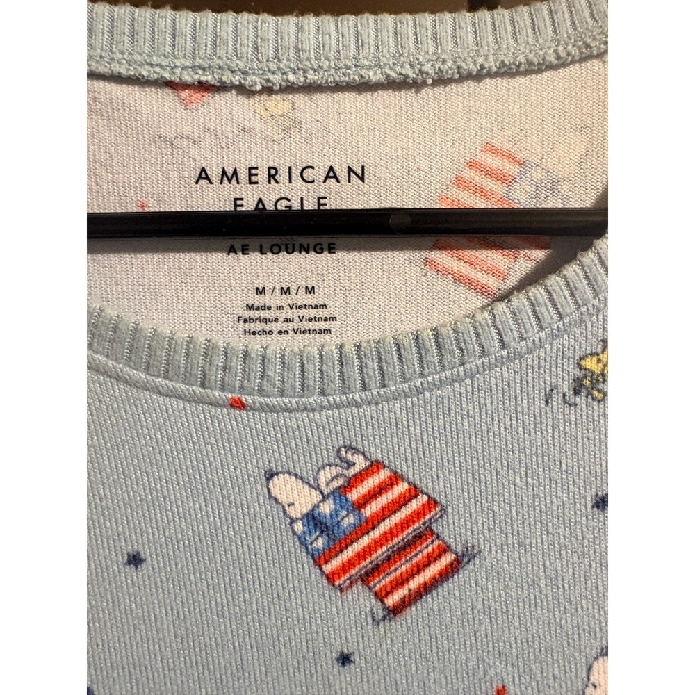 American Eagle Blue Sweater/Fleece Blouse with Snoopy Design Sz M - NWOT - Picture 3 of 4